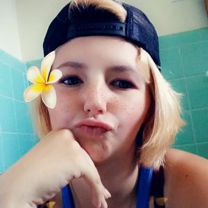 Meet your Posher, Debra